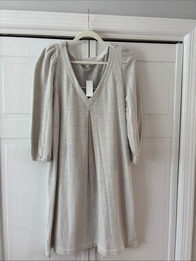 LOFT Light Gray Striped V-Neck Puff Sleeve Dress-size Large